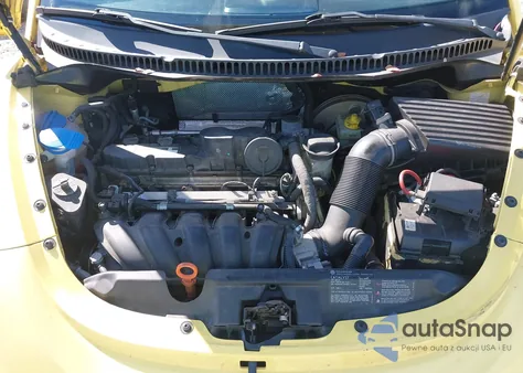 2008 Volkswagen New Beetle Se z USA, uszkodzony, nr VIN 3VWRF31Y18M401719